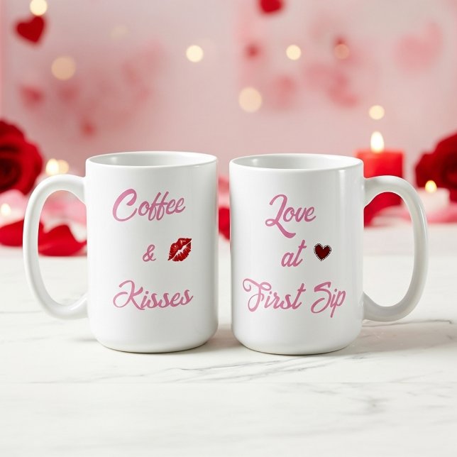 Anpassad text Kaffe och kyssar Alla hjärtans dag-p Kaffemugg (Skapare uppladdad)