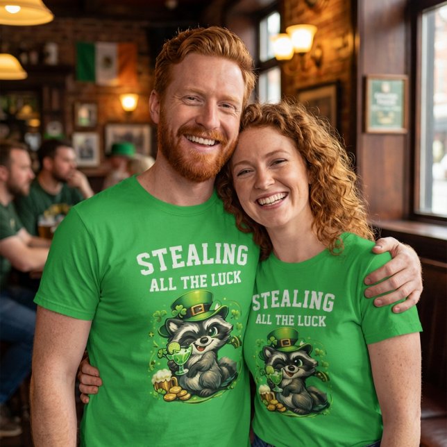 Anpassad text Rolig tvättbjörn St. Patrick's Day T Shirt (Skapare uppladdad)