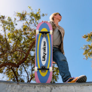 Anpassad ukrainsk surfoval text skateboard
