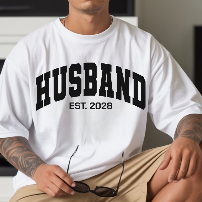 Anpassad universitetskjorta för fru och make prese t shirt (Engagement gifts for couples, Wedding gifts for bride and groom, Wifey and Hubby matching outfits)