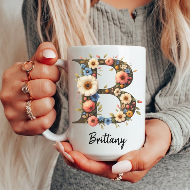 Anpassad vildblomma initial monogram mugg för flic (floral mothers day mug, custom floral mug for her, birth month floral mug for women or moms,)