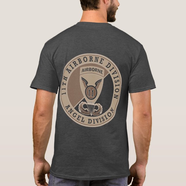 Anpassade Arktis Vapensköld för flygburen ökendeer T Shirt (Baksida)