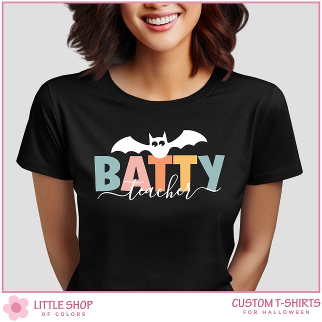 Anpassade Batty Teacher Halloween T Shirt (Skapare uppladdad)