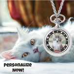 Anpassade Black and White Pet Photo and Namn Armbandsur<br><div class="desc">Öka det band du med ditt älskade sällskapsdjur med Anpassadet Black and White Pet Photo och Namn Watch. Du kan fira den unika anslutning du har till håriget genom att anpassa den här eleganten. Den här klockan är inte bara ett tillbehör utan en hjärtlig hyllning till din lojala vän. Den...</div>