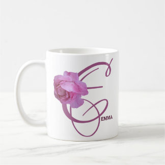 Anpassade Emma namn söt rosa ros blommigt roligt Kaffemugg