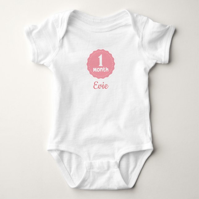 Anpassade en månad tee shirt (Framsida)