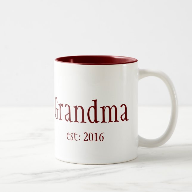 Anpassade Grandma-etablerat år Två-Tonad Mugg (Höger)