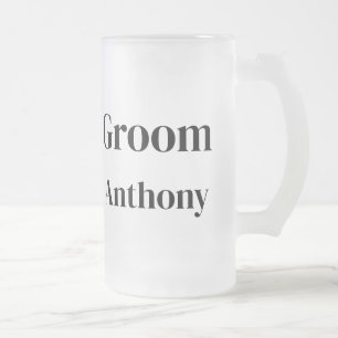 Anpassade Groom Black and White-namnpresentationer Frostat Ölglas