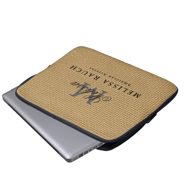 Anpassade initialer Namn & Titel Naturlig jute-des Laptop Fodral (Framre botten)