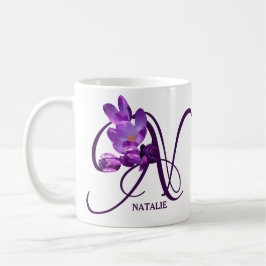 Anpassade lila blommigt Natalie namn monogram Kaffemugg