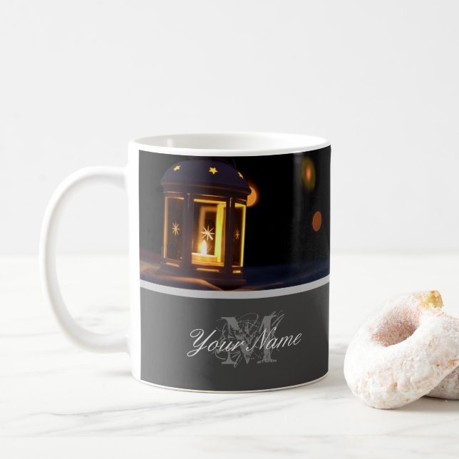 Anpassade Monogram med gyllene christmas ljus Kaffemugg (Med munk)
