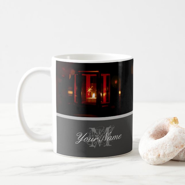 Anpassade Monogram med gyllene christmas ljus Kaffemugg (Med munk)