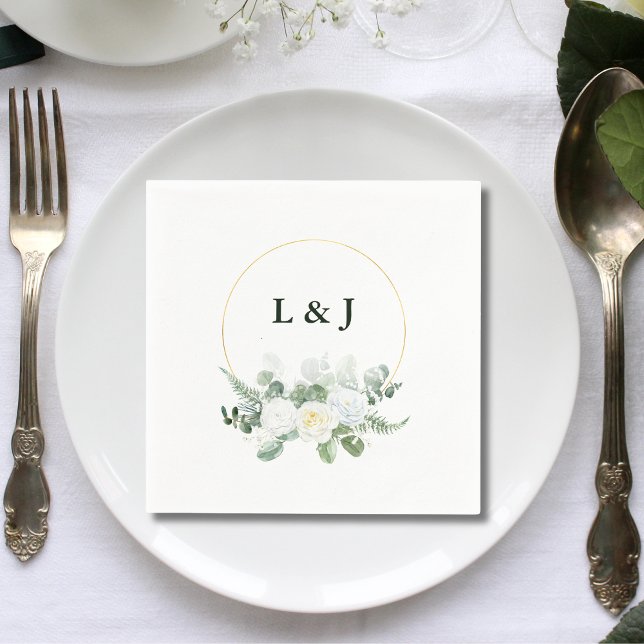 Anpassade monogram Växter Guld Initialer Bröllop Pappersservett (Custom greenery gold monogram napkins add a luxe, personalized touch to your wedding.)