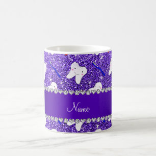 Anpassade namn lila glitter penslar och tand kaffemugg