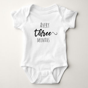 anpassade namn tre månader t shirt