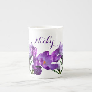 Anpassade Nicky namn söt lila blommigt gigly Benporslin Mugg