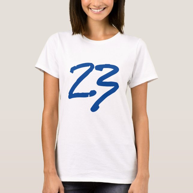 Anpassade nummer 23 T-shirt-design T Shirt (Framsida)
