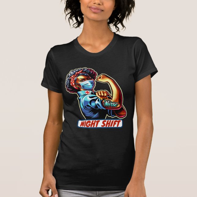 Anpassade Rosie the Riveter Nurse T-Shirt (Framsida)