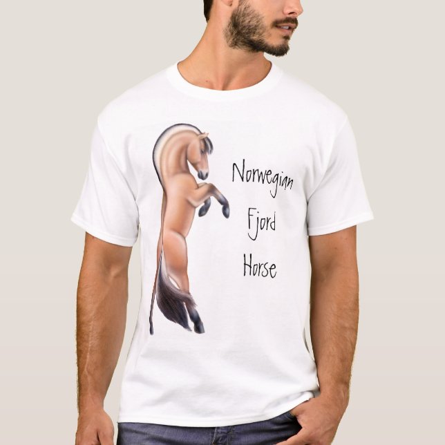 Anpassade som fostrar den norska FjordhästT-tröja T-shirt (Framsida)
