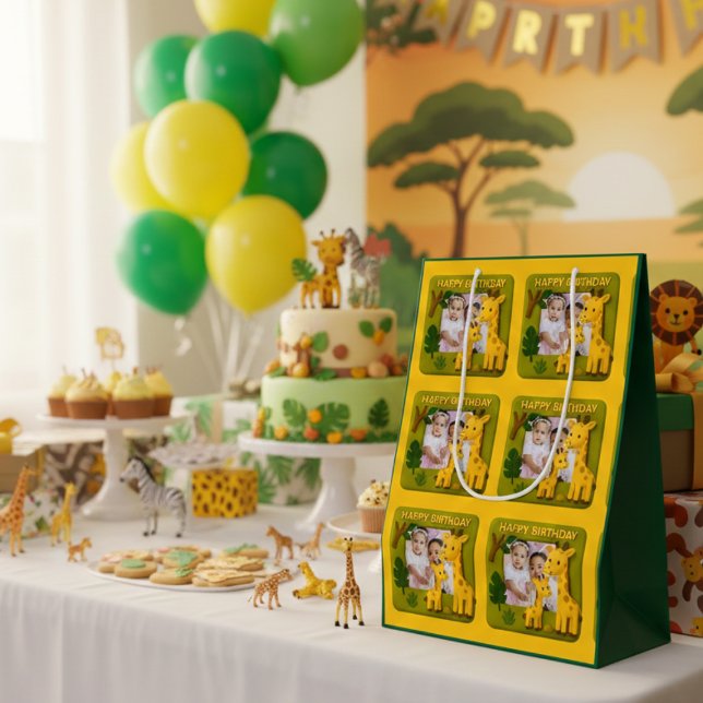 Anpassadet Cute Giraffe Birthday Photo (Skapare uppladdad)