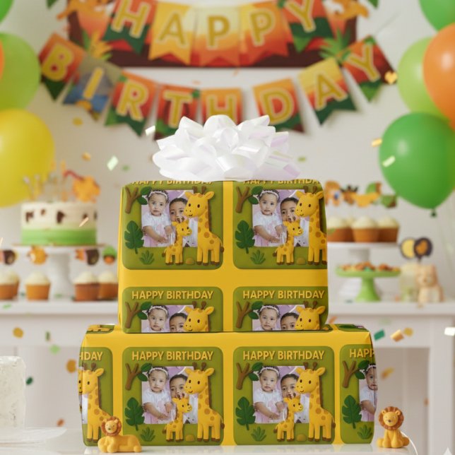 Anpassadet Cute Giraffe Birthday Photo Presentpapper (Skapare uppladdad)