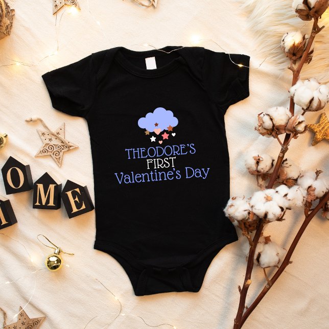 Anpassadet Första Alla hjärtans dag Baby-konfektio T Shirt (Skapare uppladdad)