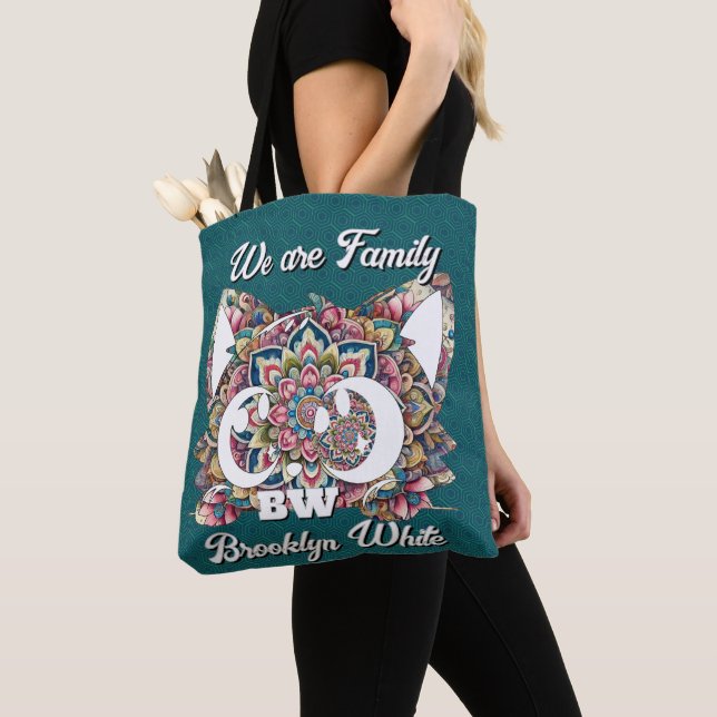 Anpassadet Monogrammed färgat mandala-katt Tygkasse (Närbild)