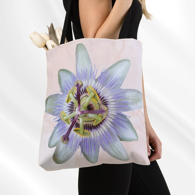 Anpassadet Passionsblomma skulderton Tygkasse (Purple and white passion flower shoulder bag with pink watercolor effect background. Customizable.)