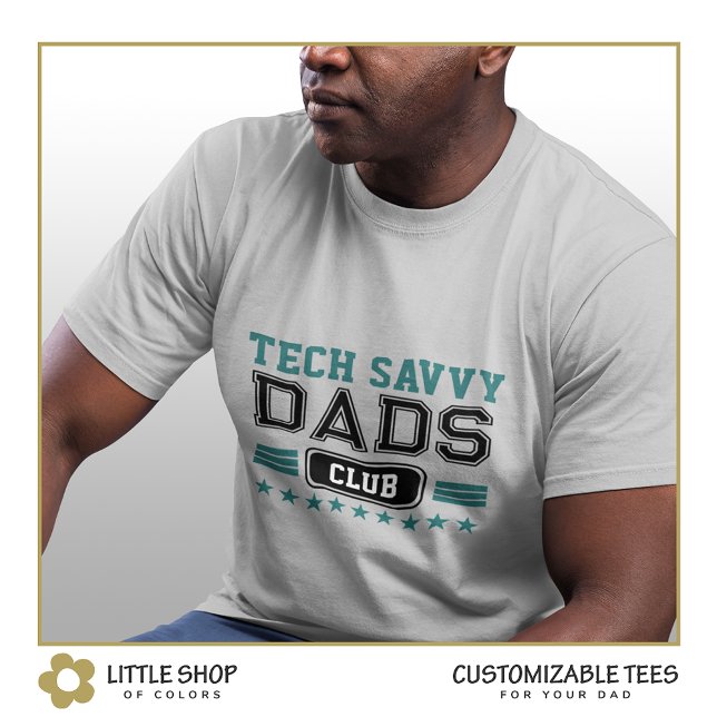 Anpassadet Tech Savvy Pappa Varsity Stil T Shirt (Skapare uppladdad)