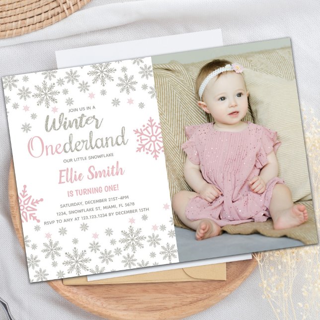 Anpassadets inbjudan till Winter Wonderland Party (Pink Photo SnowFlake Winter Birthday Onederland Invitation)