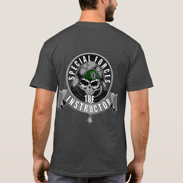 Anpassadets instruktörer t shirt (Baksida)