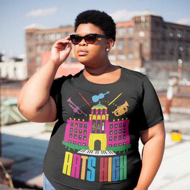 Anpassadets Kreativ i högskolan T Shirt (Skapare uppladdad)