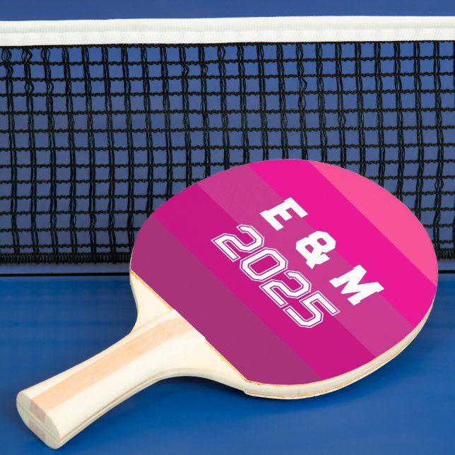 Anpassadets monogram och år pingisracket (Insitu)