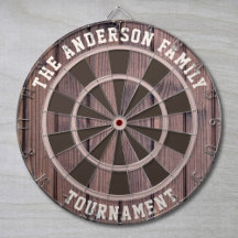 Anpassat familjenamn Rustik Dartboard i trä-utseen