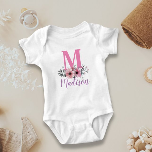 anpassat familjenamn vattenfärg blommor monogram t shirt (custom family name watercolor flowers monogram baby bodysuit)