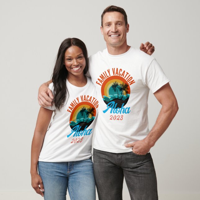 ANPASSAT FAMILJESEMESTERLÄGE  T SHIRT (Unisex)