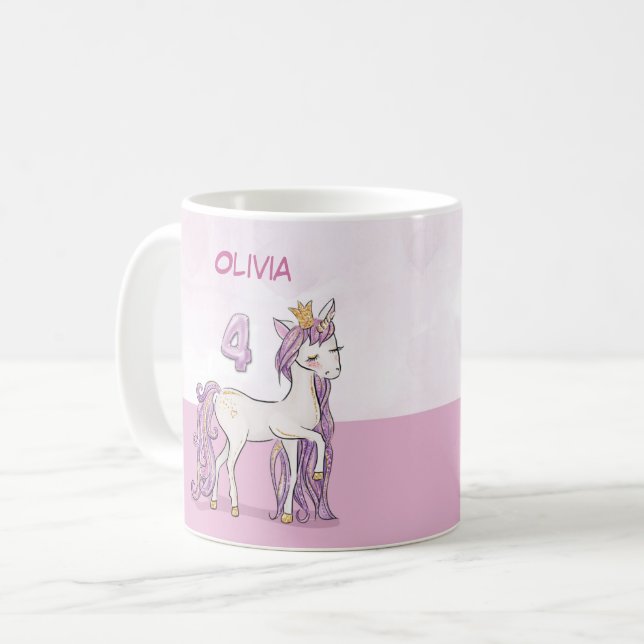 Anpassat namn 4e födelsedagen Rosa-häst med Krona Kaffemugg (Framsida vänster)