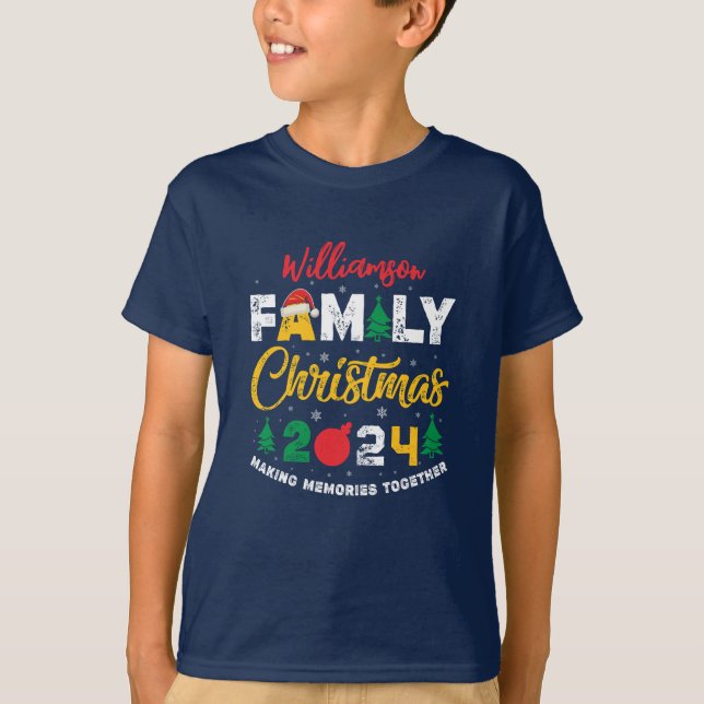 Anpassat namn Årets matchande familjeåterförening T Shirt (Framsida)