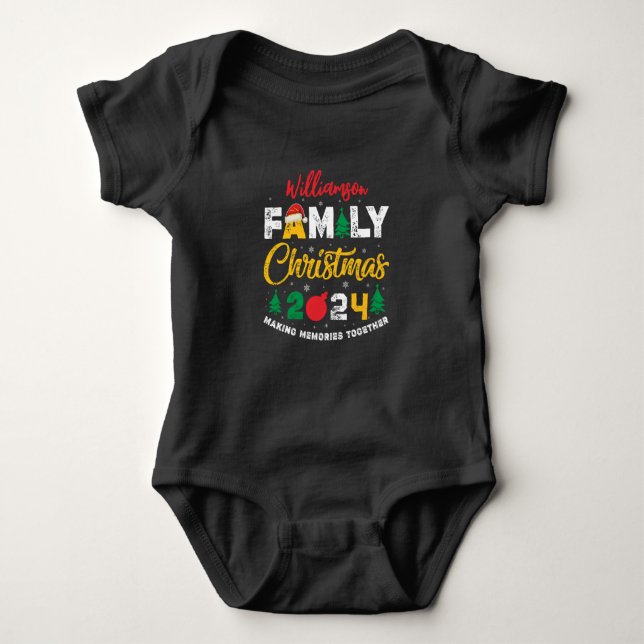 Anpassat namn Årets matchande familjeåterförening T Shirt (Framsida)