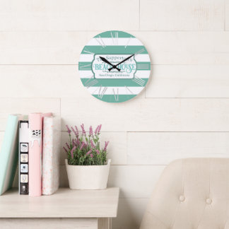 Anpassat namn Beach House Teal Rand Stor Klocka