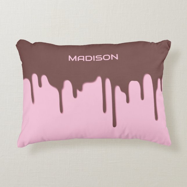 Anpassat namn Chocolate Drift Prydnadskudde (Framsidan)