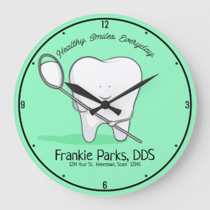 Anpassat NAMN Dentist Office Tooth Healthy Smile Stor Klocka