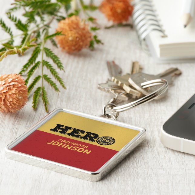 Anpassat namn, Firefighter Hero Fyrkantig Silverfärgad Nyckelring (Sidan)