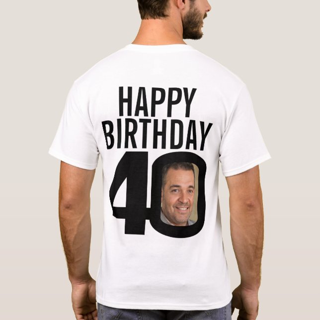 Anpassat namn för 40 grattis på födelsedagen nu oc t shirt (Baksida)