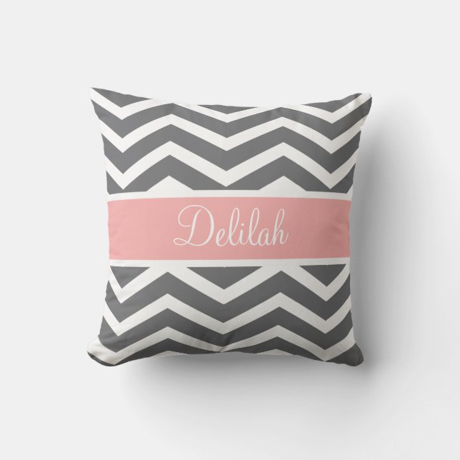 Anpassat namn för grått Grått Peach Chevron Kudde (Framsida)