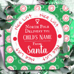 Anpassat namn för julklapp - Nice-lista för Nordpo Fyrkantigt Klistermärke<br><div class="desc">Peppermint candy-bakgrunden mönster. Snygg lista gräns med Nordpolleverans till anpassningsbar barn namn. Roligtens klistermärken att lägga till i barngåvor!</div>