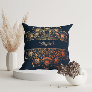 Anpassat namn för Modern Navy Blue Mandala Kudde