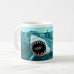Anpassat namn för Scary Shark mugg