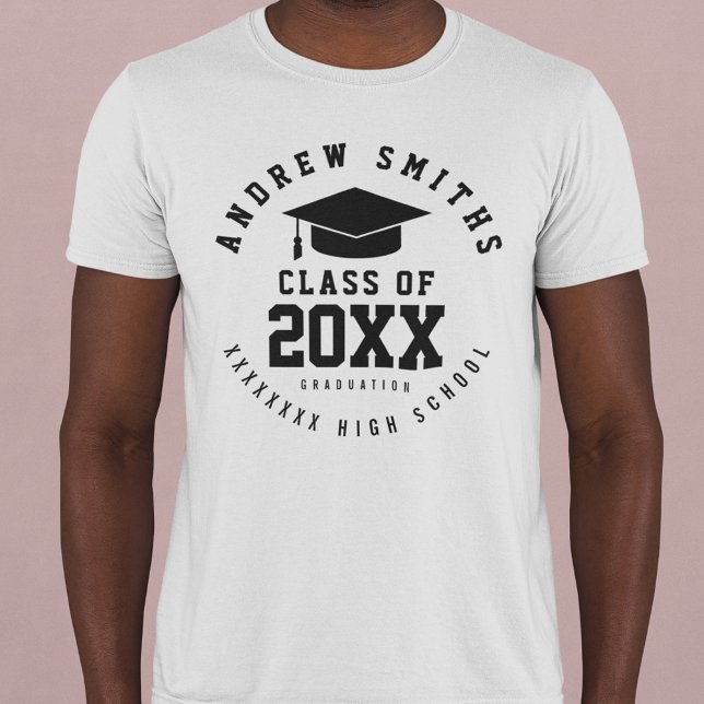 Anpassat namn för studenten (år) vitt namn t shirt (Skapare uppladdad)