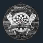 Anpassat namn för svart och vitt trä, Bröllop Darttavla<br><div class="desc">Fira din speciella dag med Bröllop-garderoben för svartvit trädfamilj. Den här ritytan har en monokrom design utan tidslängd och kan vara personlig med parets efternamn, skapar den som en unik keepsaké eller lekfull bröllop-gåva. Perfekt för att lägga till charm i ditt hem eller för att roa gäster kombinerar biet funktioner...</div>